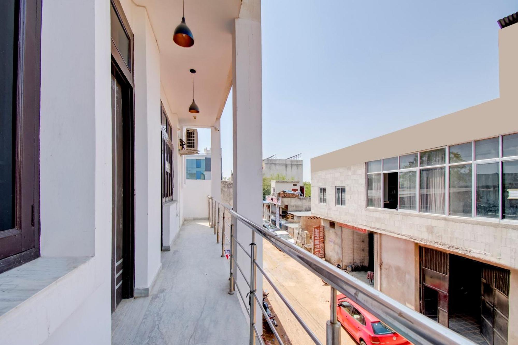 Oyo Flagship 81130 Vanya Guest House Τζαϊπούρ Εξωτερικό φωτογραφία
